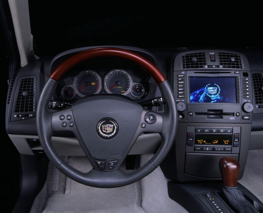  Cadillac CTS 2003 года  (фото 50 из 68)